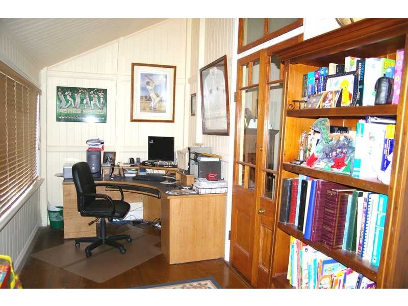 North Booval QLD 4304