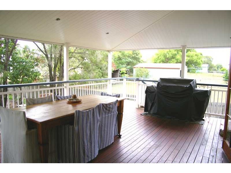 North Booval QLD 4304