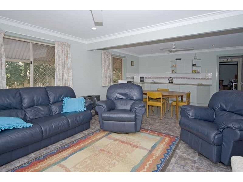 31 Chermside Road, Eastern Heights QLD 4305