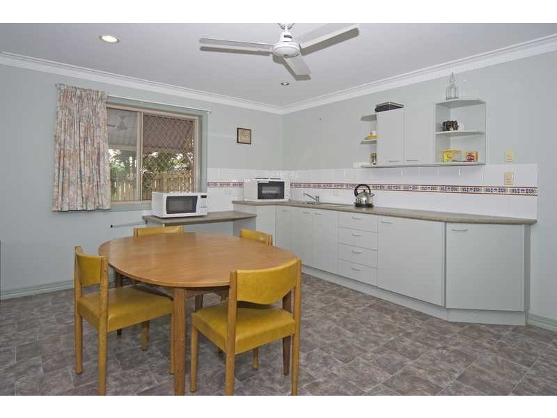 31 Chermside Road, Eastern Heights QLD 4305