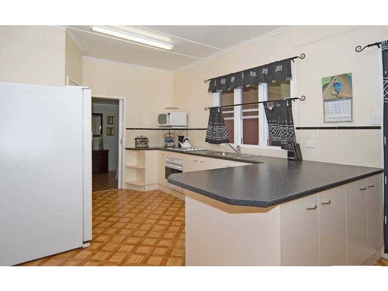 37 Vineyard Street, One Mile QLD 4305