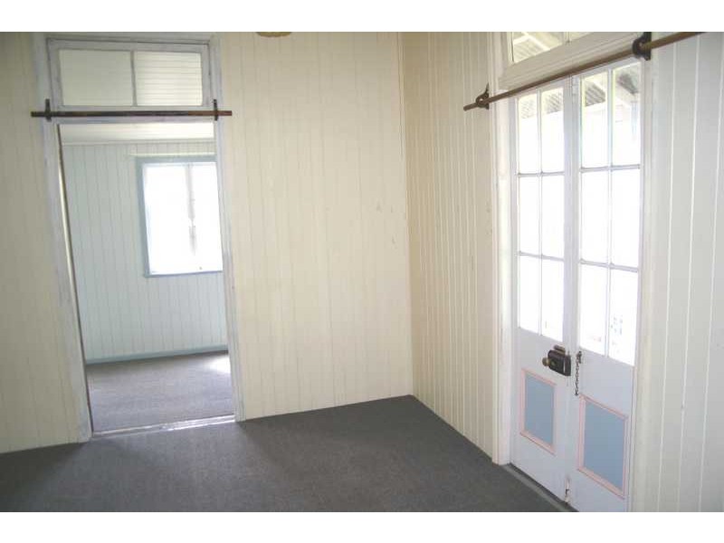 North Booval QLD 4304