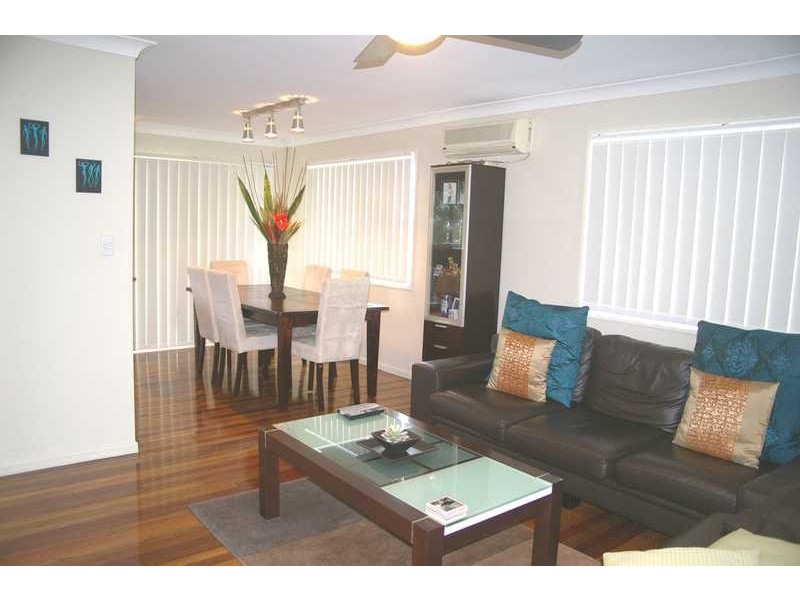 Flinders View QLD 4305