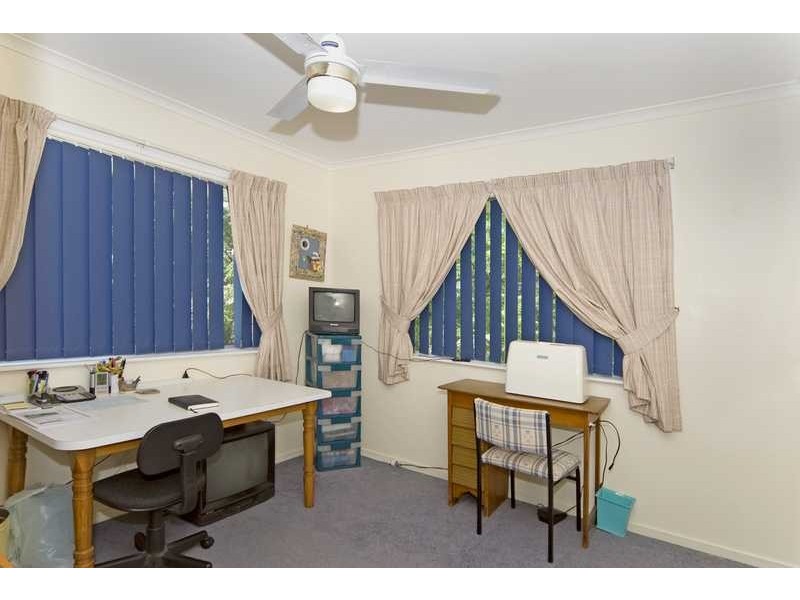 Yamanto QLD 4305