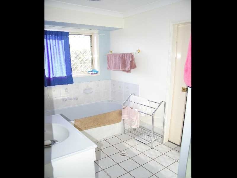 Flinders View QLD 4305