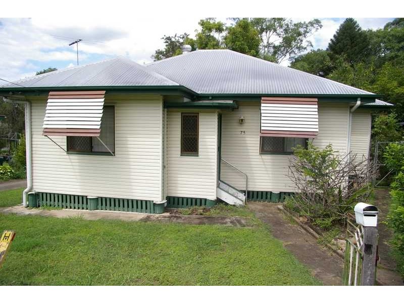 North Booval QLD 4304