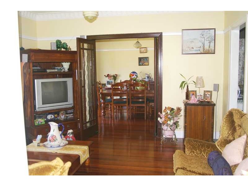 North Booval QLD 4304