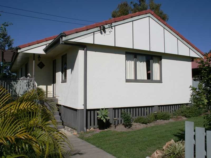 99 Diamond Street, Riverview QLD 4303