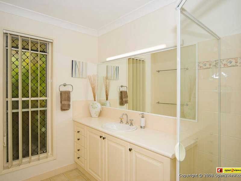 Flinders View QLD 4305