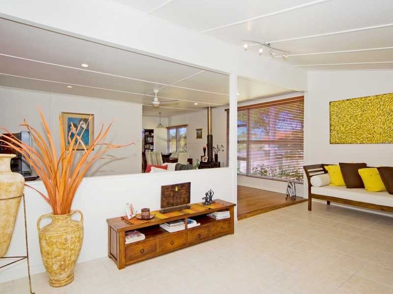 94 Whitehill Road, Eastern Heights QLD 4305