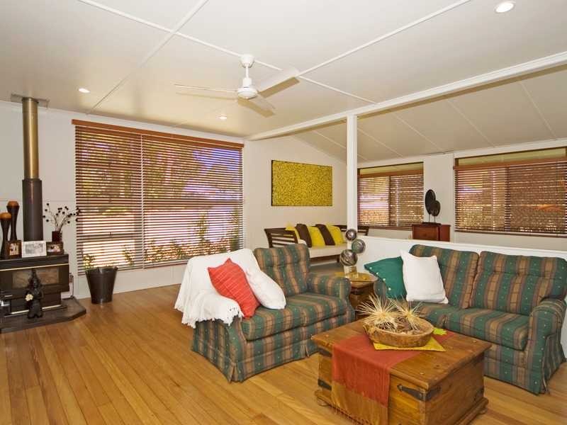 94 Whitehill Road, Eastern Heights QLD 4305