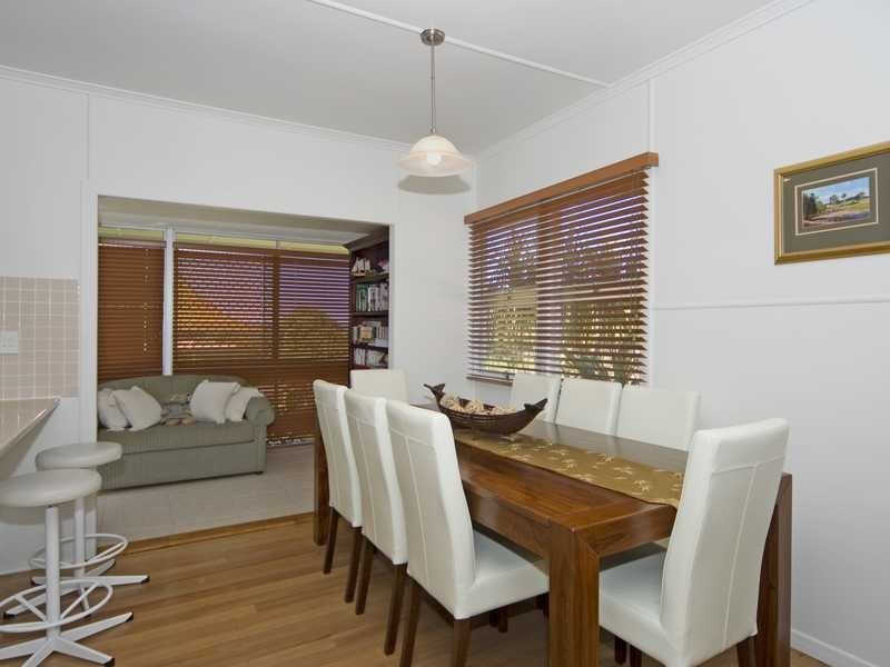 94 Whitehill Road, Eastern Heights QLD 4305