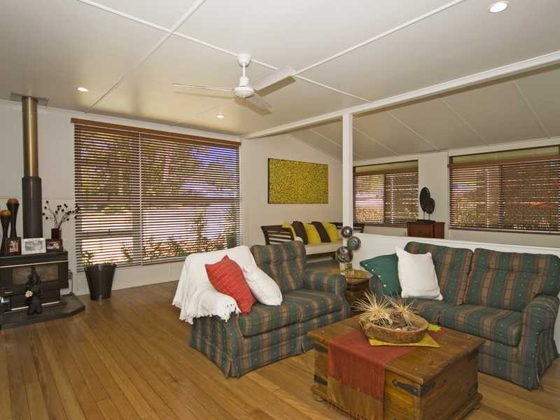 94 Whitehill Road, Eastern Heights QLD 4305