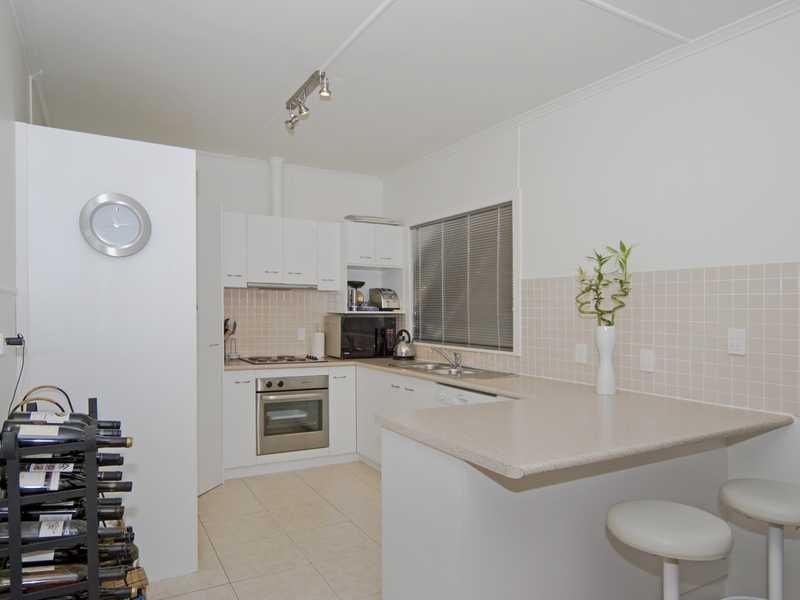 94 Whitehill Road, Eastern Heights QLD 4305