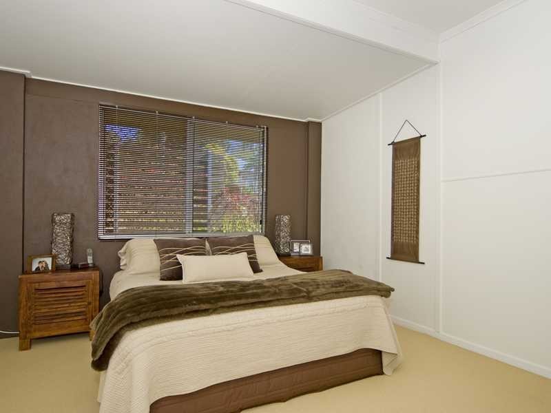 94 Whitehill Road, Eastern Heights QLD 4305