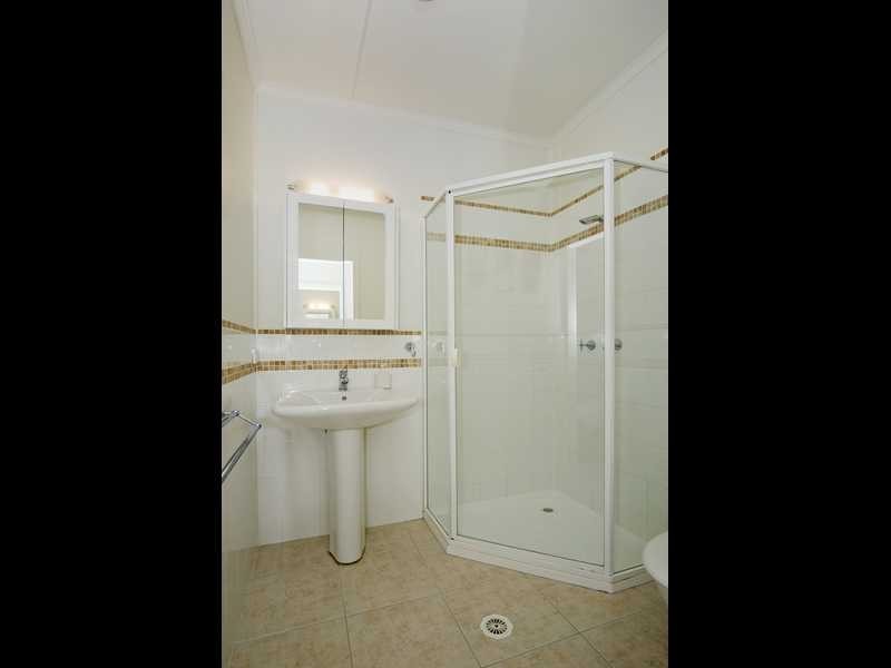 94 Whitehill Road, Eastern Heights QLD 4305