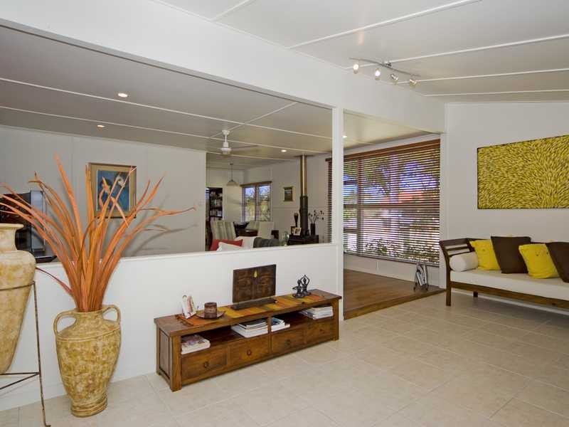 94 Whitehill Road, Eastern Heights QLD 4305