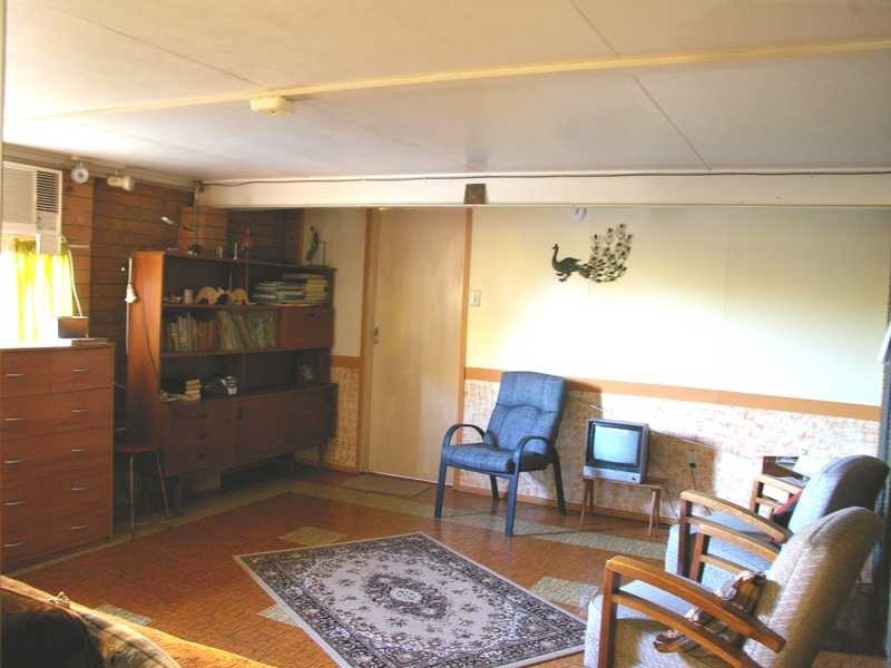 Silkstone QLD 4304