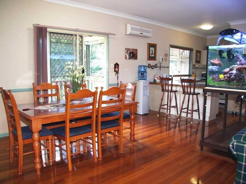 Flinders View QLD 4305