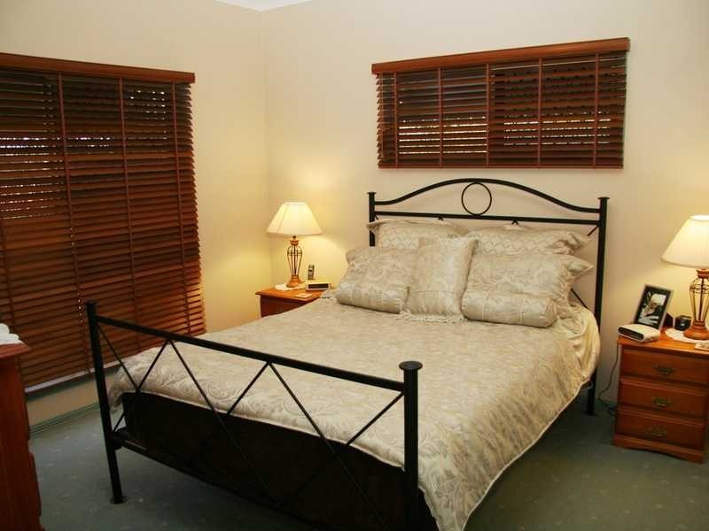 Flinders View QLD 4305