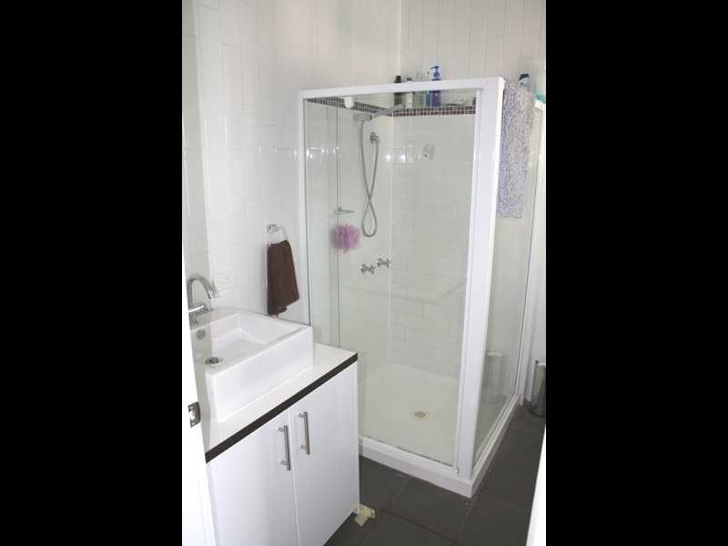 64 Queen Street, Blackstone QLD 4304