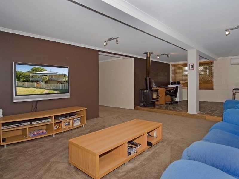 Newtown QLD 4305