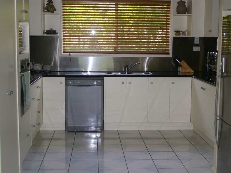 Pine Mountain QLD 4306