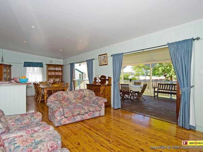Silkstone QLD 4304