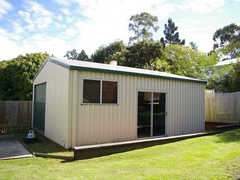102 Blackstone Road, Silkstone QLD 4304