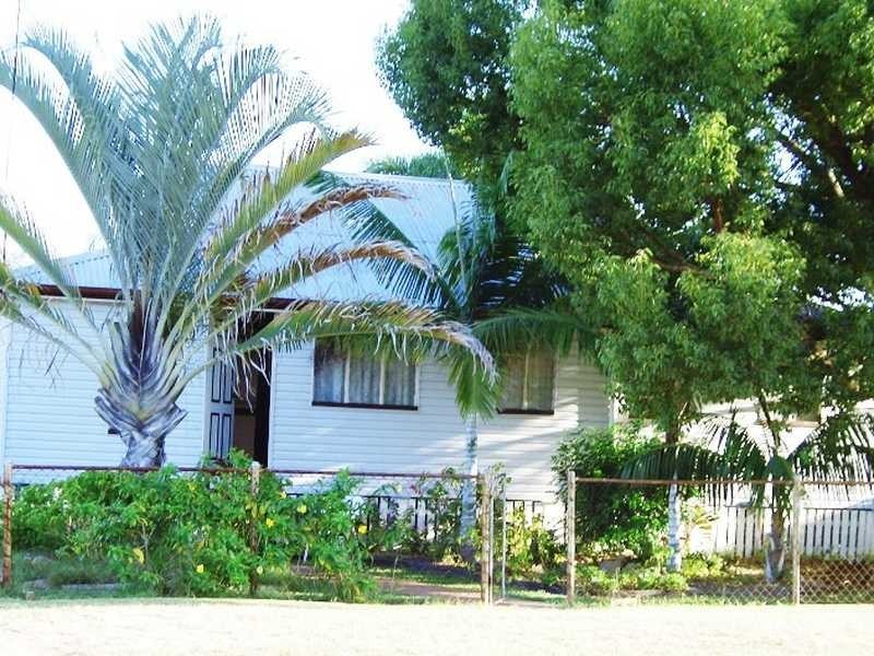 Silkstone QLD 4304