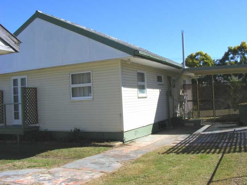 One Mile QLD 4305