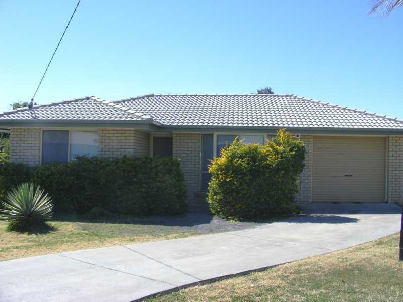 3 Battersby Street, One Mile QLD 4305