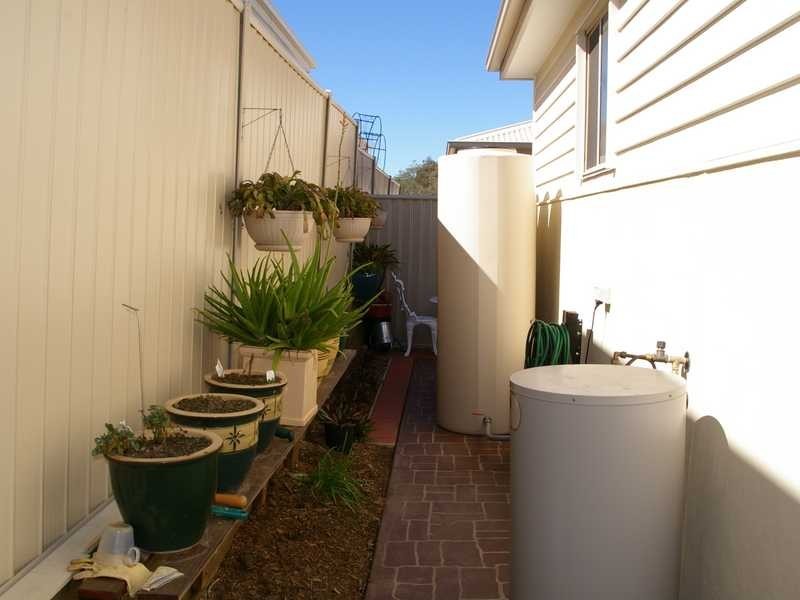 Silkstone QLD 4304