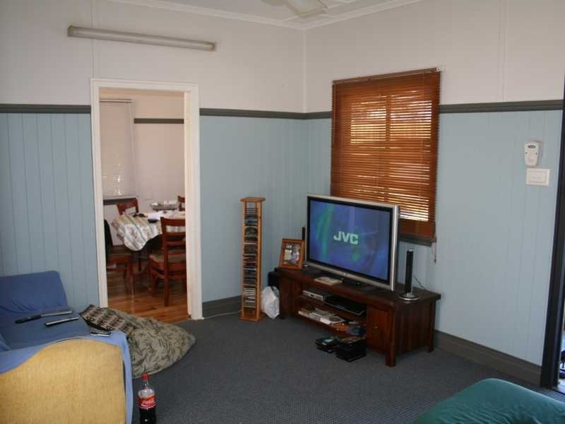 20 Wattle Street, North Booval QLD 4304