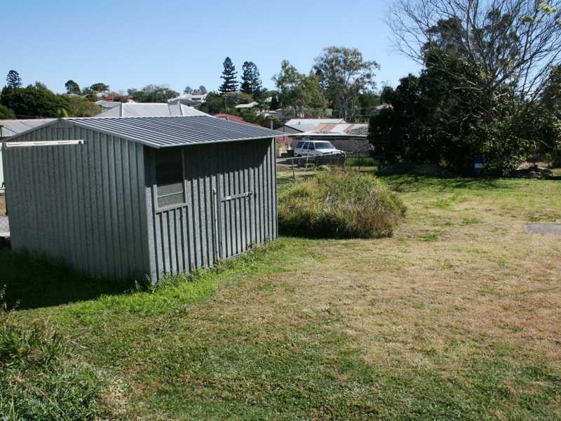 20 Wattle Street, North Booval QLD 4304