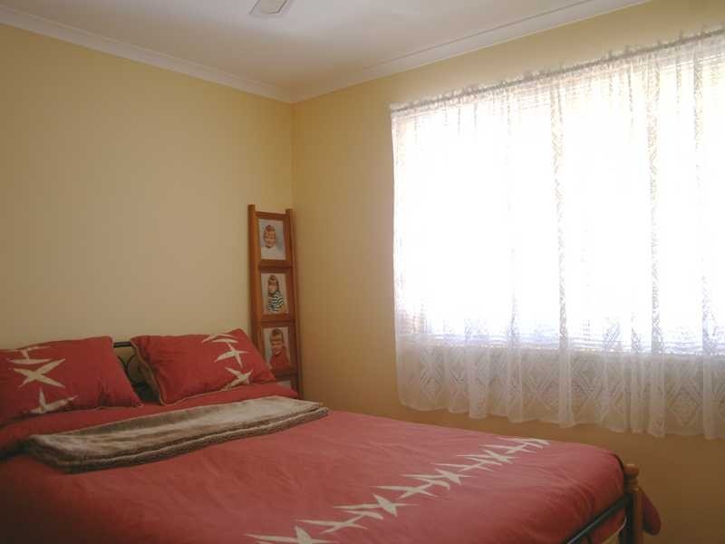 Yamanto QLD 4305