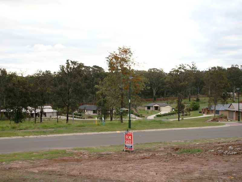 1 Chestnut Drive, Pine Mountain QLD 4306