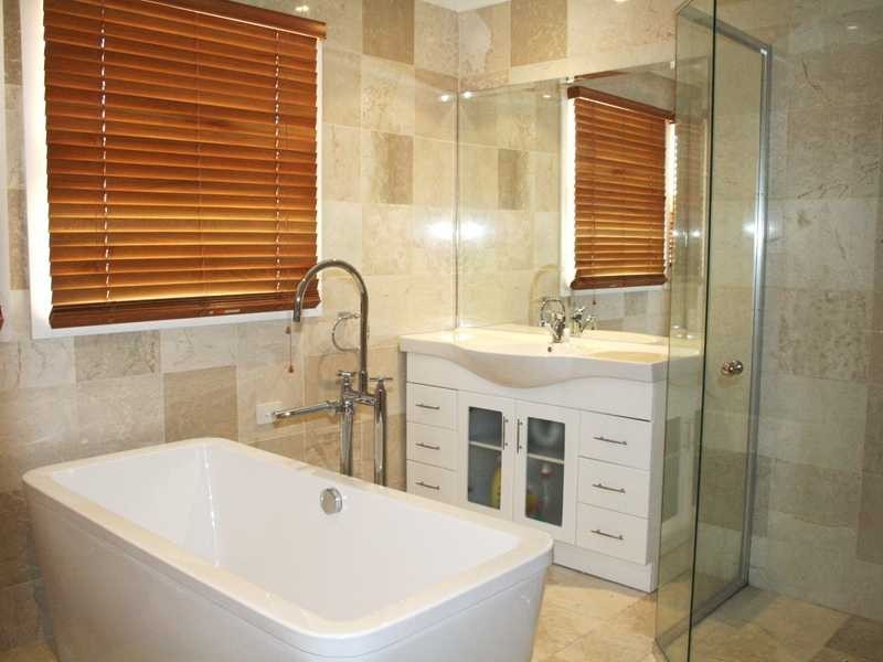 75 Whitehill Road, Eastern Heights QLD 4305