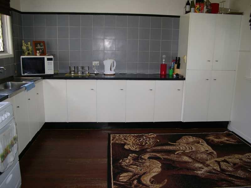 One Mile QLD 4305