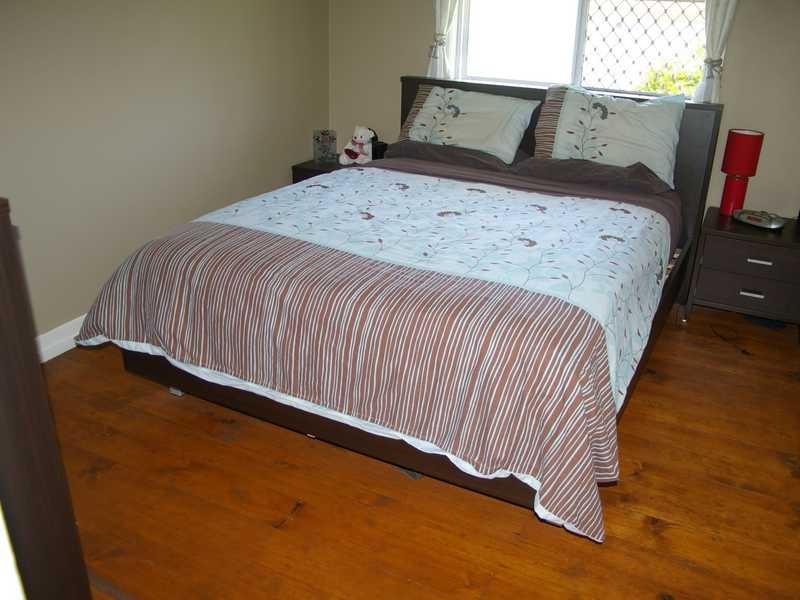 One Mile QLD 4305