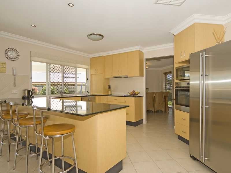 Flinders View QLD 4305