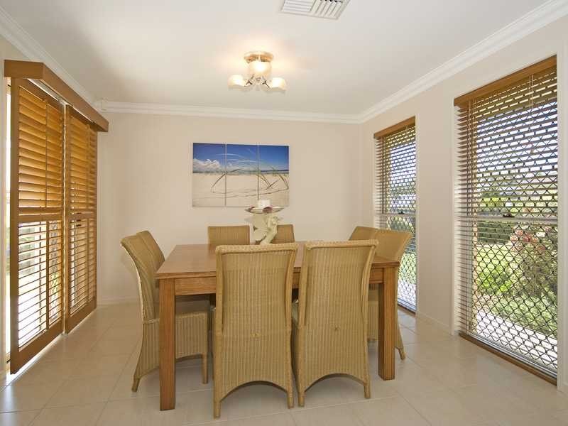 Flinders View QLD 4305