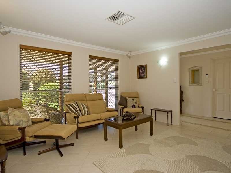 Flinders View QLD 4305