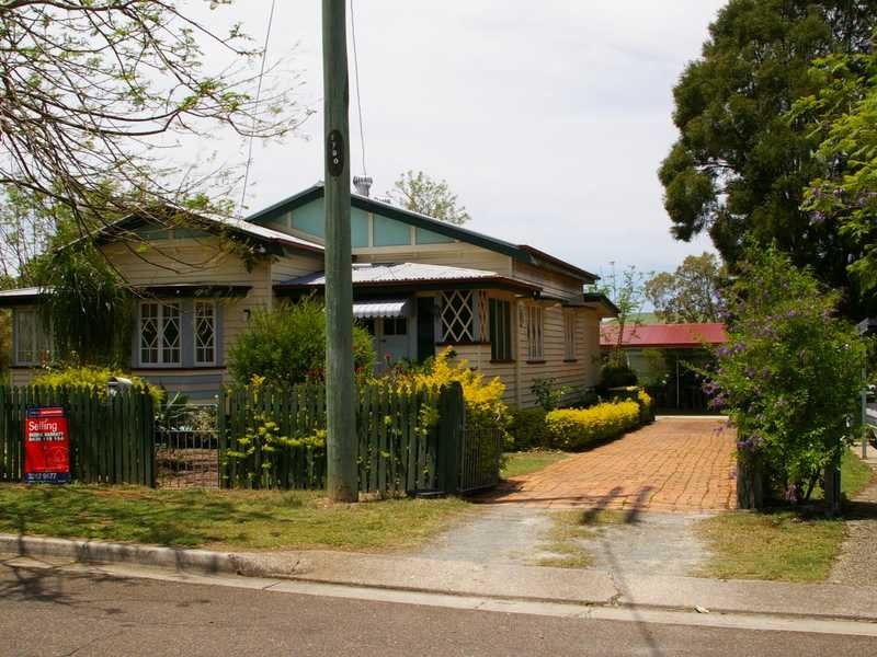 17 Nimmo Street, Booval QLD 4304