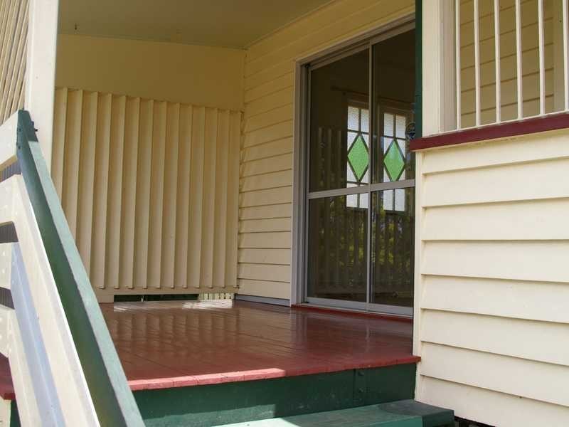 17 Nimmo Street, Booval QLD 4304