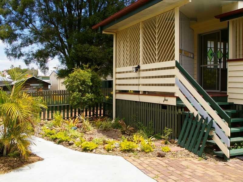 17 Nimmo Street, Booval QLD 4304