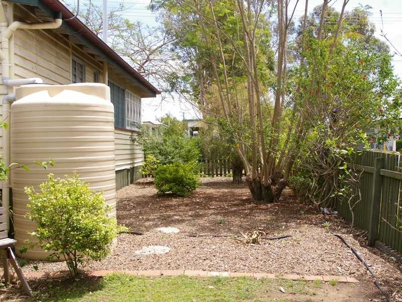 17 Nimmo Street, Booval QLD 4304