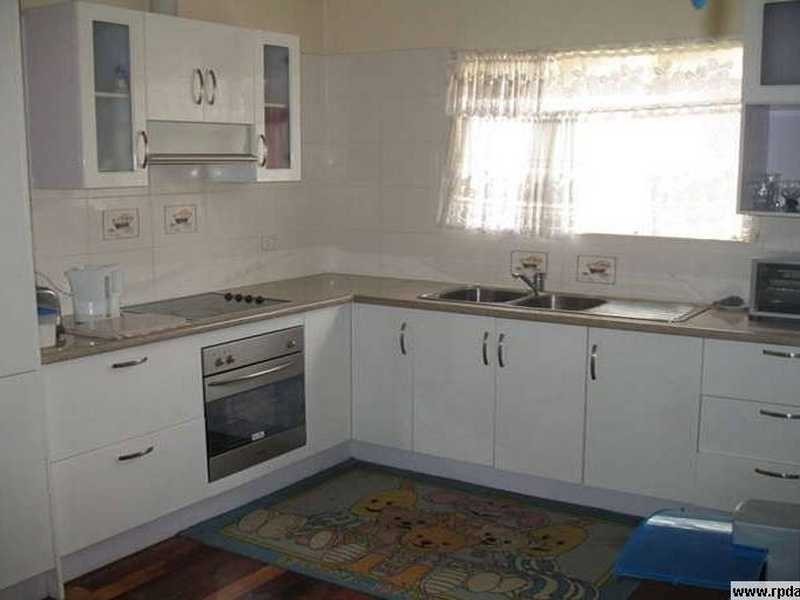 Silkstone QLD 4304