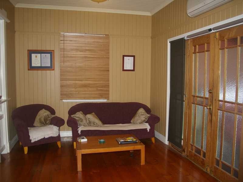 Newtown QLD 4305