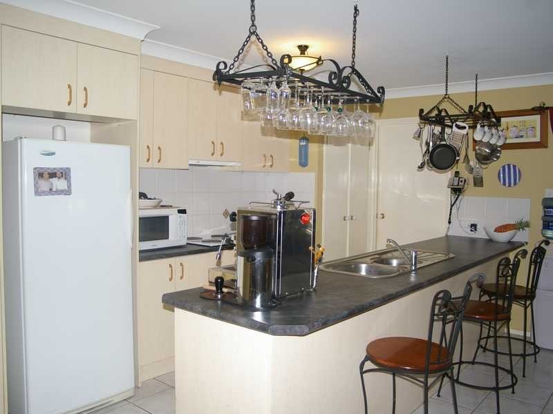 14 Calverton Court, Brassall QLD 4305